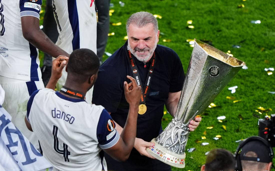 红狼的防线, 数第二, 欧联参赛资 红狼的防线, 数第二, 欧联参赛资