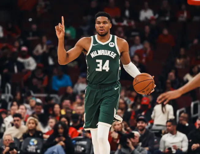 达伦, 防守为队友