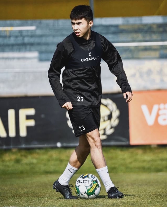 当时, 米亚尔比俱 当时, 米亚尔比俱